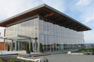 Edificio de acero prefabricado de la fachada de cristal de la pared de cortina con el marco metálico