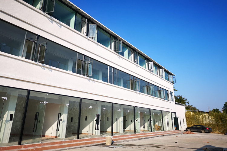 Almac&eacute;n de comercio electr&oacute;nico