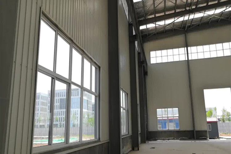 almac&eacute;n de acero