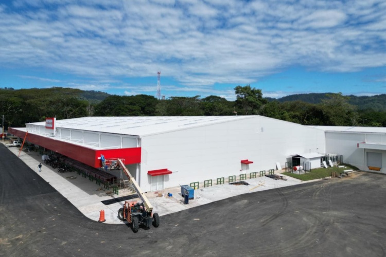 almac&eacute;n de estructura de acero