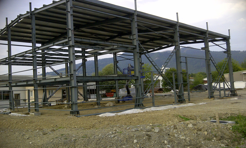 marco de acero ligero