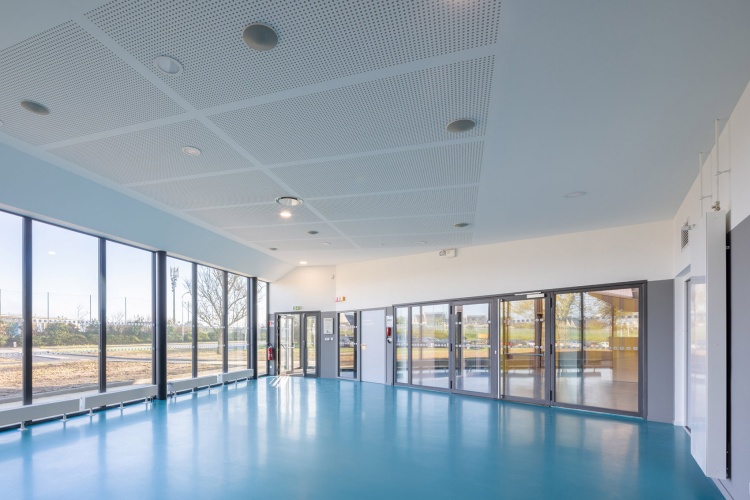 complejo deportivo de renovaci&oacute;n