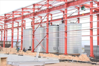 Fabricación de acero estructural para la construcción de fábricas