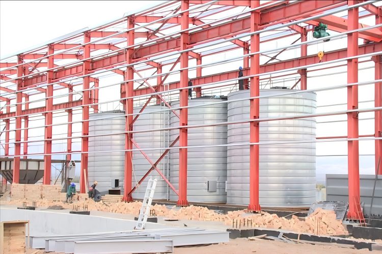 Fabricación de acero estructural para la construcción de fábricas